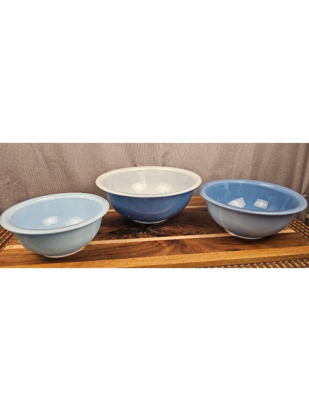 Pyrex 3 Piece Mixing Bowl Set Blue White 2.5 Qt 1.5 Qt 1 Qt